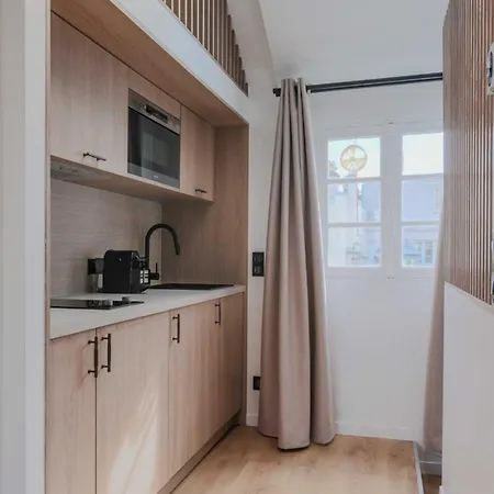 Elegance & Charm In This Cocoon With Ac - Louvre Apartment Paris