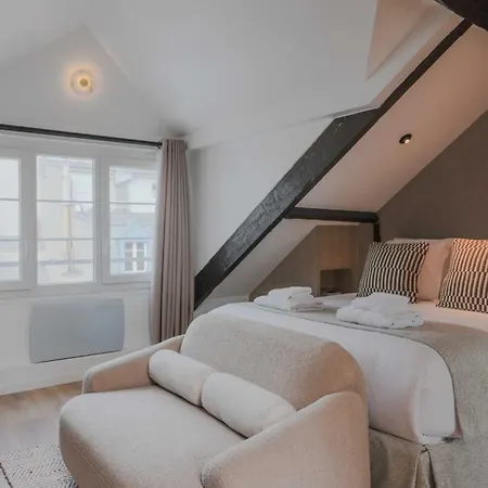 Elegance & Charm In This Cocoon With Ac - Louvre Apartment Paris