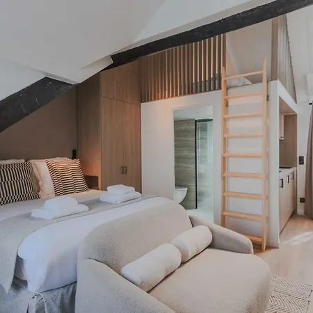 Elegance & Charm In This Cocoon With Ac - Louvre Apartment *